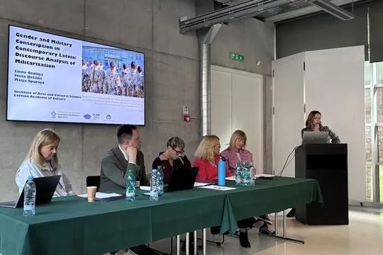 Par sievietēm un dienestu pētnieces dalās Sieviešu slāvistikas studiju asociācijas (AWSS) konferencē Latvijas Mākslas akadēmijā